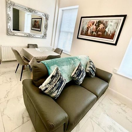 Ballycastle Town Centre Studio Apartment Extérieur photo