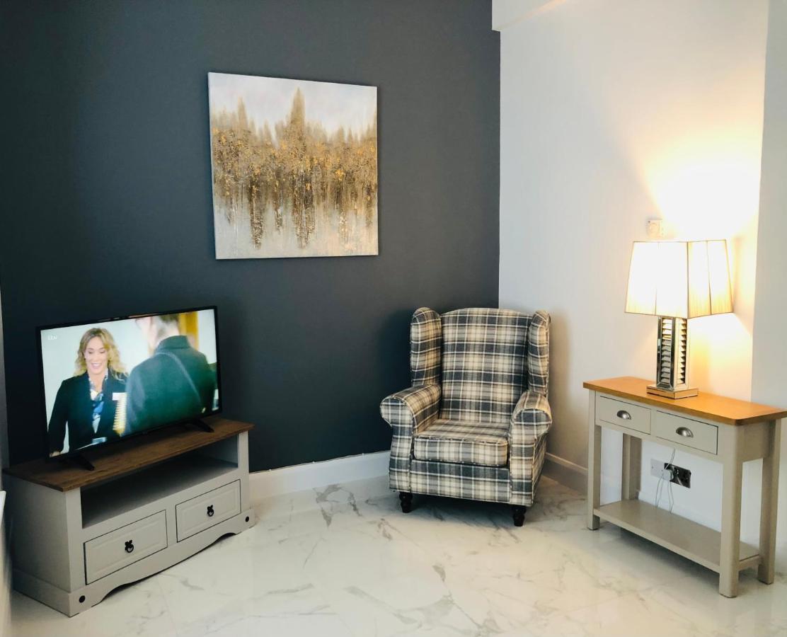 Ballycastle Town Centre Studio Apartment Extérieur photo